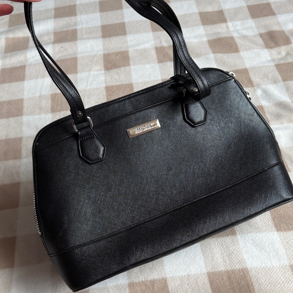 Reaction Kenneth Cole Purse
